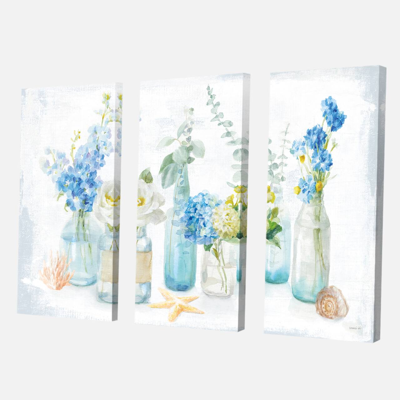 Designart - Cottage Florals I - Farmhouse Premium Canvas Wall Art